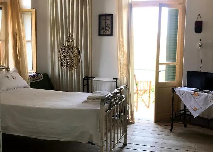 Elli * Taxiarches (Kymi-Aliveri)